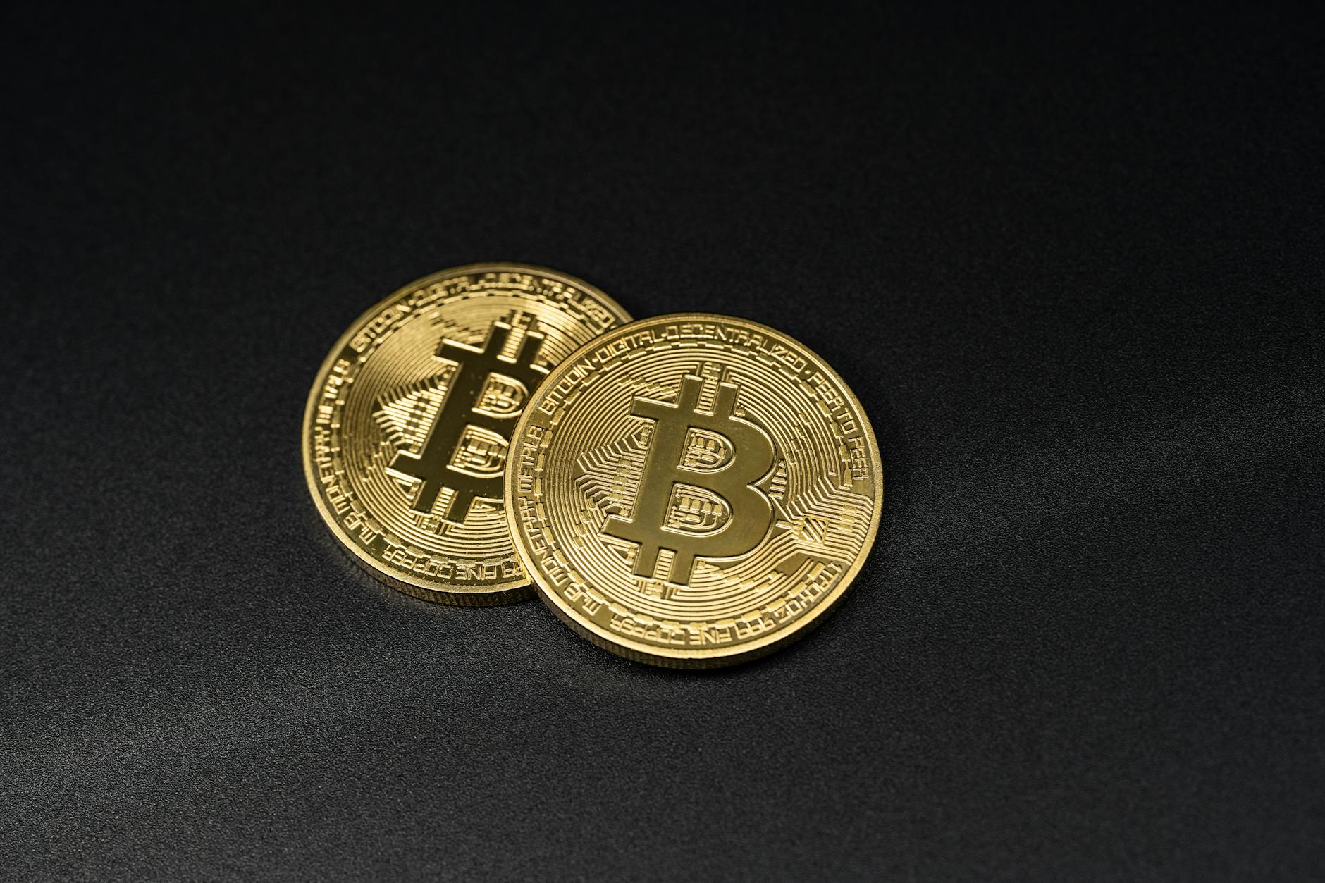 Bitcoin Neden Yazılımdan Kopuyor? Savaş ve Yapay Zeka Etkisi