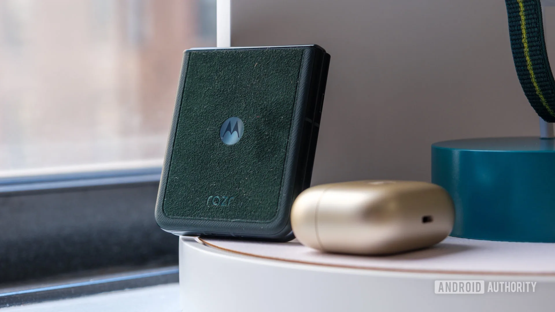 Motorola Razr Ultra Rekor Fiyata İndi: 600 Dolar İndirim