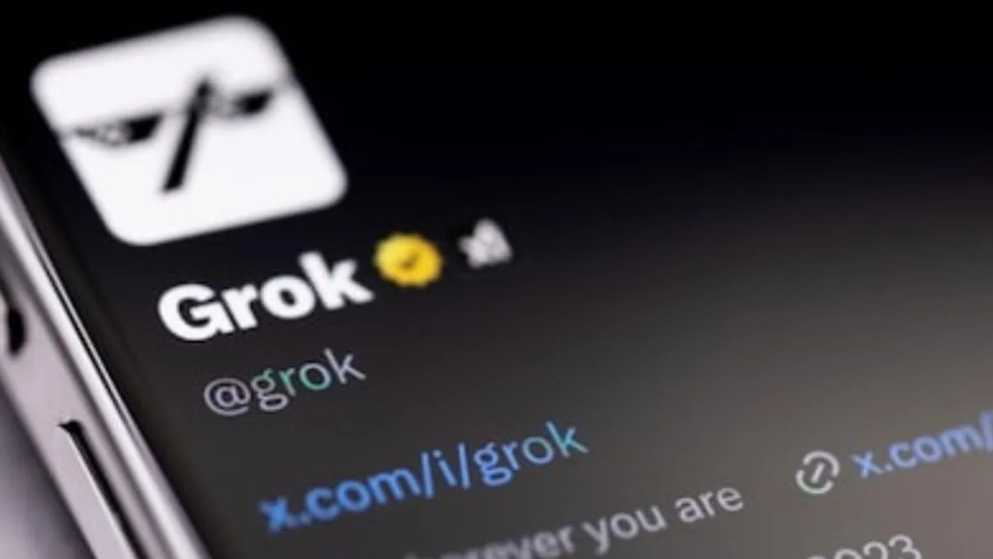 X, otomatik çeviriyle duvarları biraz daha inceltti